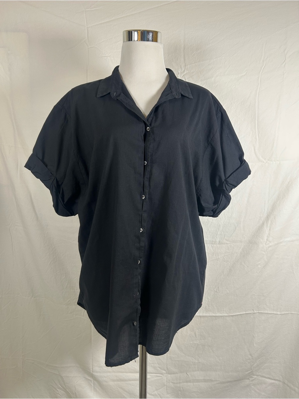XiRENA Black Channing Shirt
